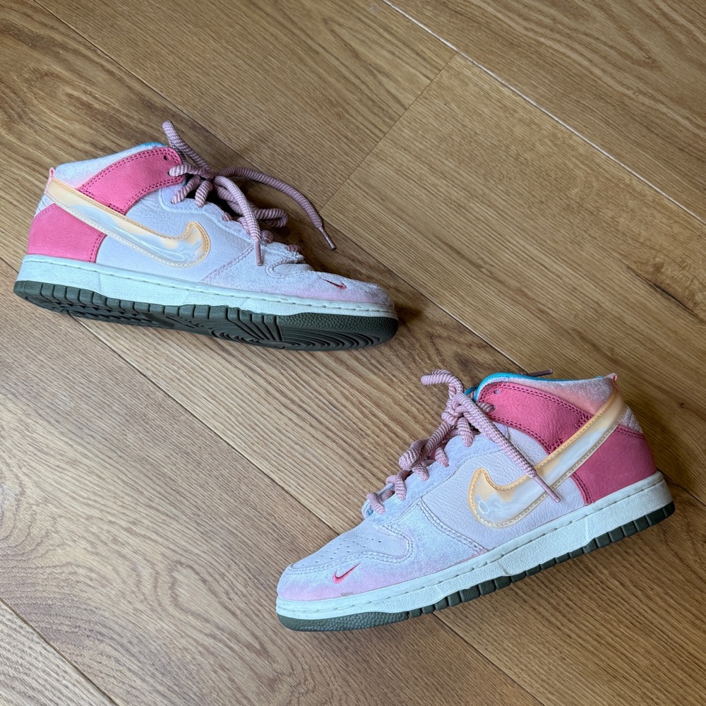 Nike Social Status x Dunk Mid Strawberry Milk